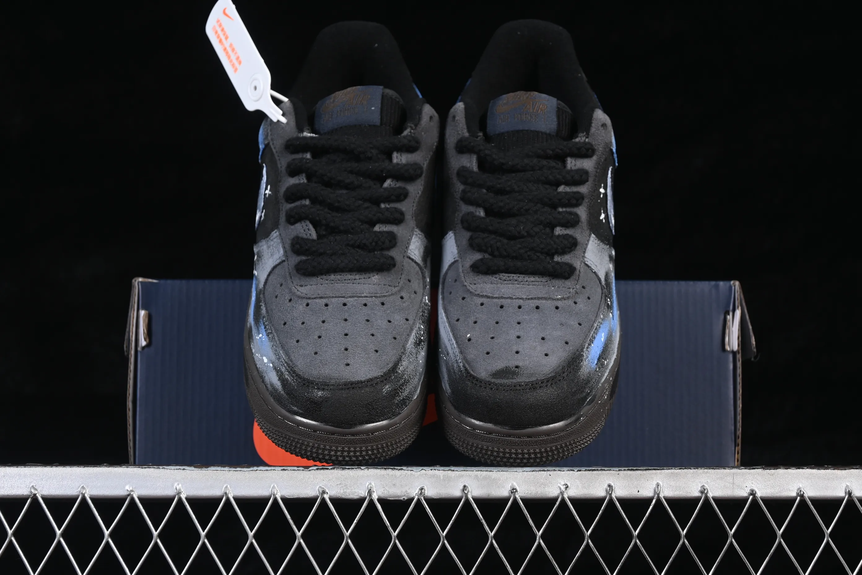 All categories Nk Air Force 1 Air Force series Nk Air Force 1 Low Air Force low-top Nike Air Force 1'07 Low "Night Spark" Hand-painted graffiti Night burning star Air Force 1 low-top casual sneakers DO6730-101